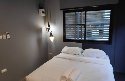 Ratchadaphisek Hotel | Ratch 66