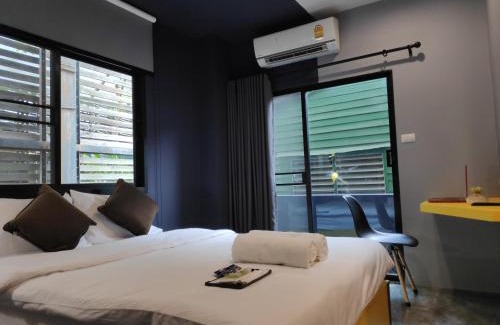Ratchadaphisek Hotel | Ratch66 Huai Khwang MRT