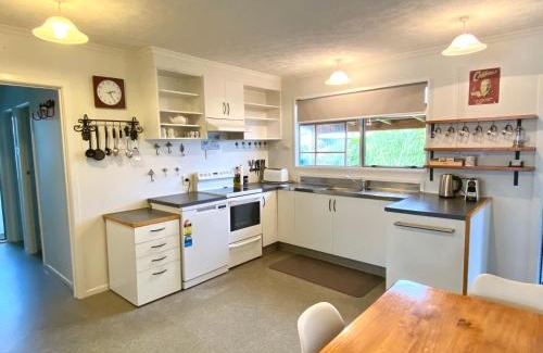 Twizel House | Rathlin Cottage