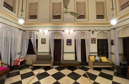 Varanasi Hotel | Ratnakar Bhawan - Heritage Homestay