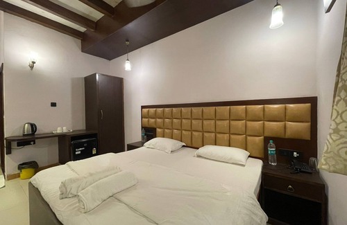 Varanasi Hotel | Ratnakar Bhawan - Heritage Homestay