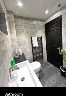 Durham Apartment | Raven house