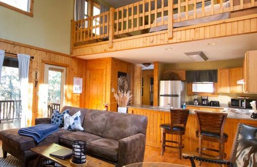 Logan House | Ravine - by The Chalets