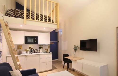 Cote Pavee Apartment | Ravissant Appartement Dans une Chartreuse
