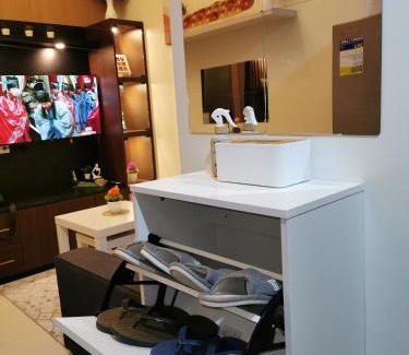 Legazpi Village Apartment | Ravz Haven