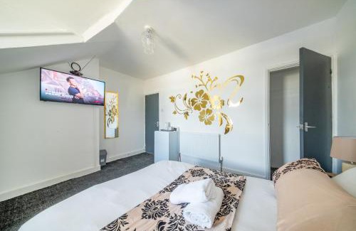 Leeds House | *RB246* For your most relaxed & Cosy stay + Free Parking + Free Fast WiFi *