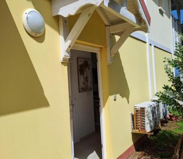 L'Autre-Bord Apartment | RDC appartement en bord de mer au son des vagues