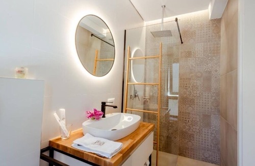 Himare Hotel | Rea Boutique Hotel