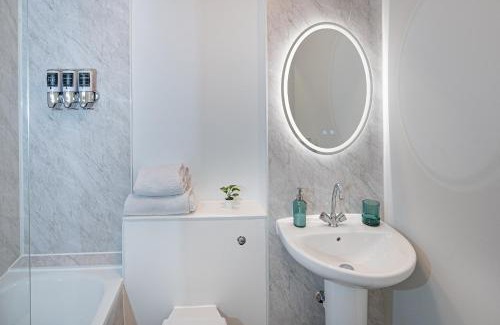 Reading Apartment | Reading 2-Bed Apartment & Parking