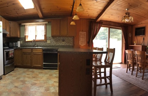 Wisconsin Dells Cabin | READY FOR YOUR VISIT!.Relaxing Getaway with Scenic Beauty and lots of Wildlife