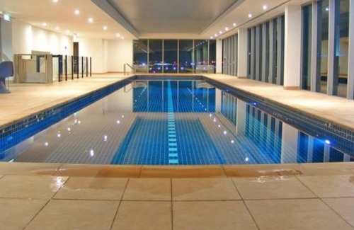 Docklands Apartment | Readyset Apartments at Central Pier