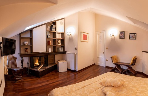 Centro Storico Bed & Breakfast | Real Borbone
