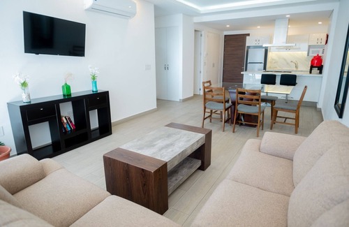 Zapopan Condo | Real View Towers, 2nd floor 1BR, Zona Real, Near Andares