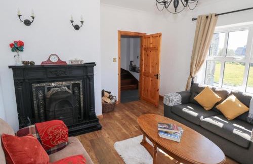 Claddaghduff House | Realt na Maidne