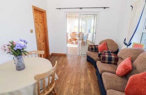 Claddaghduff House | Realt na Maidne
