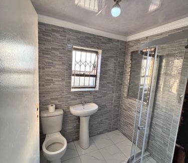 Leeupoort Bed & Breakfast | Reaneo