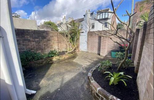 Surry Hills Apartment | Rear Garden Suite