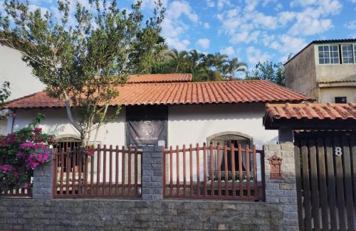 Taio House | Recanto da Árvore Suítes e Café