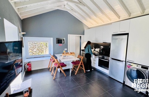 Angra do Heroismo House | Recanto das 5 T2 by PontaNegraAzores