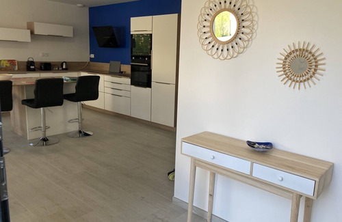 Serignan Villa | Recent 5* villa with swimming pool, 6 minutes walk from the beach!
