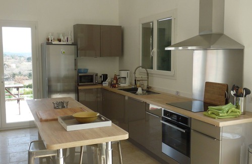 Crillon-le-Brave Villa | Recent villa Crillon Le Brave/Bedoin/Mont Ventoux