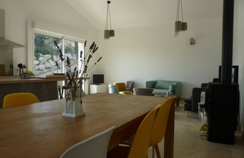 Crillon-le-Brave Villa | Recent villa Crillon Le Brave/Bedoin/Mont Ventoux