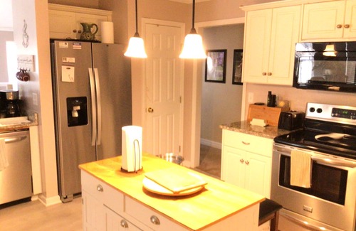 Gracewood House | Recently Reduced!Masters rental. 4 BR 2800 sq ft home, just 5 mi from Masters