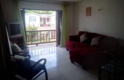 Inch Marlowe Apartment | Recently Refurbished Apartment ideal for short or long term rental, sleeps 4.