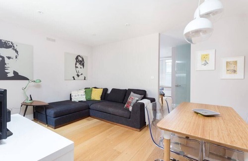 Munster Apartment | Recently Refurbished 1 Bedroom, Fulham - South London