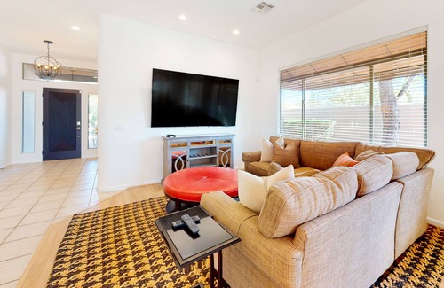 Talon Retreat House | Recently remodeled mountain-view home with heated pool, tennis, fireplace, grill