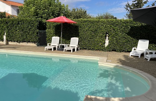 Saint-Valerien Cottage | Recently renovated cottage in the quiet village of St Valerien