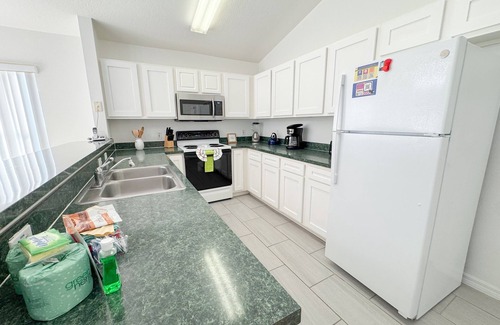 Bridgewater Crossing House | Recently Renovated Pool Home Near WDW