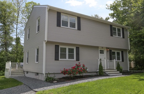 Bonnet Shores House | Recently renovated home in Bonnet Shores