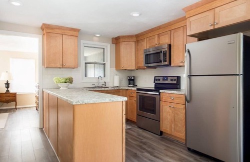 Eastward Look House | Recently Renovated Property in Eastward Look - Walk to Scarborough