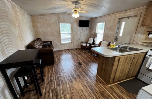 Sylvania House | Reconnect with nature, peaceful pond stay with outdoor kitchen & access to water