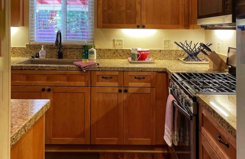 Wrightwood Cabin | Red Apple Cab'Inn, Pets OK, Fire Pit
