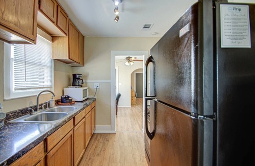 Garfield House | Red Armadillo | Cozy Historic Stay in Downtown Phoenix | Perfectly Located!