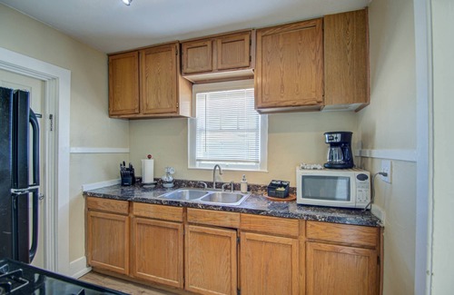 Garfield House | Red Armadillo | Cozy Historic Stay in Downtown Phoenix | Perfectly Located!