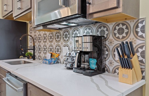 Tower Grove East House | Red Brick Hideaway | JZ Vacation Rentals