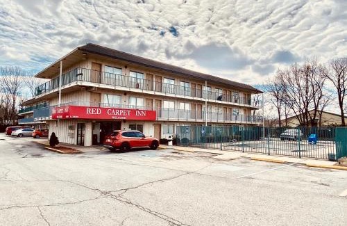 Jeffersonville - Clarksville Hotel | RED CARPET INN LOUISVILLE NORTH -Jeffersonville In