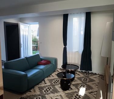 Saint-Marcel Villa | Red carpet - Townhouse, 2 bedrooms, 2 bathrooms
