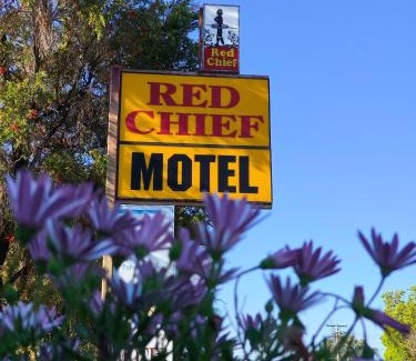 Gunnedah Hotel | Red Chief Motel