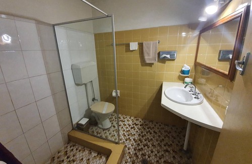 Gunnedah Hotel | Red Chief Motel