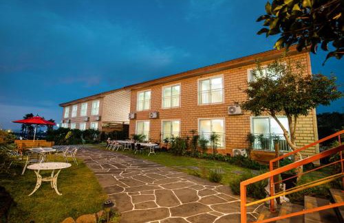 Aewol House | Red Clay Pension