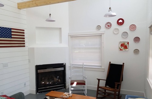 Silver Lake House | Red Cottage - Checkout The Dates for Summer 20023