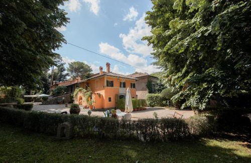 Rocca di Papa Villa | Red Elegant and Charming Country House near Rome