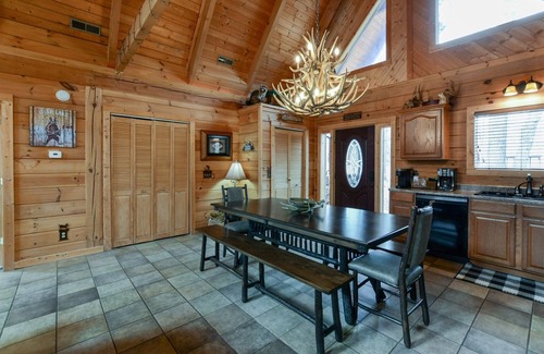 Branson Cedars Cabin | Red Feather Falls | 2 Bed, 2 Bath