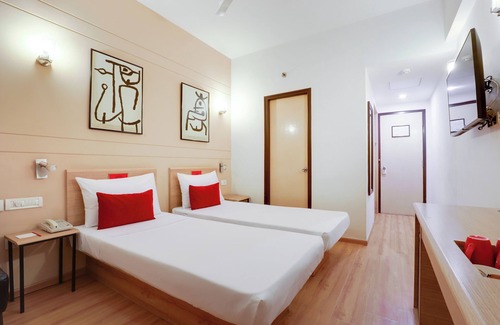 Mayur Vihar Phase III Hotel | Red Fox by Lemon Tree Hotels, East Delhi