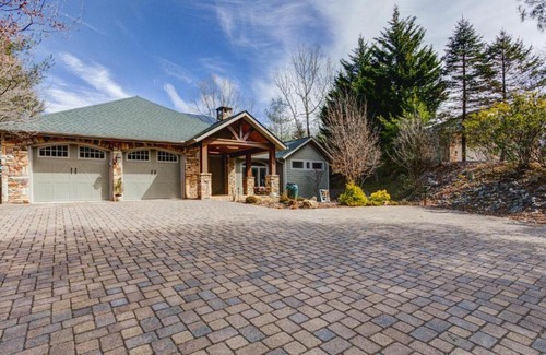 Brevard House | Red Fox Haven