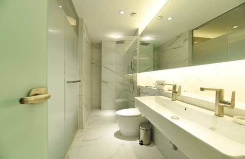 Cubao Hotel | Red Hotel Cubao, Quezon City